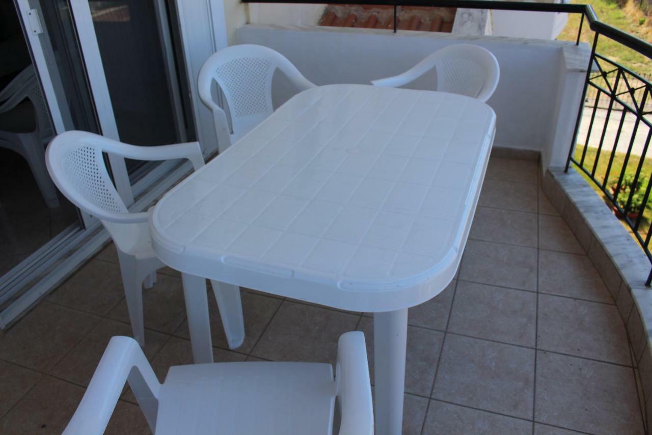 Paralia Ofriniou Gr Sunrise Apartments 3 Exterior foto